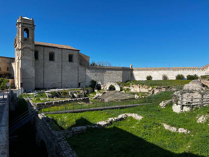 Chiesa di San Gregorio Illuminatore e Anfiteatro romano di Ancona
